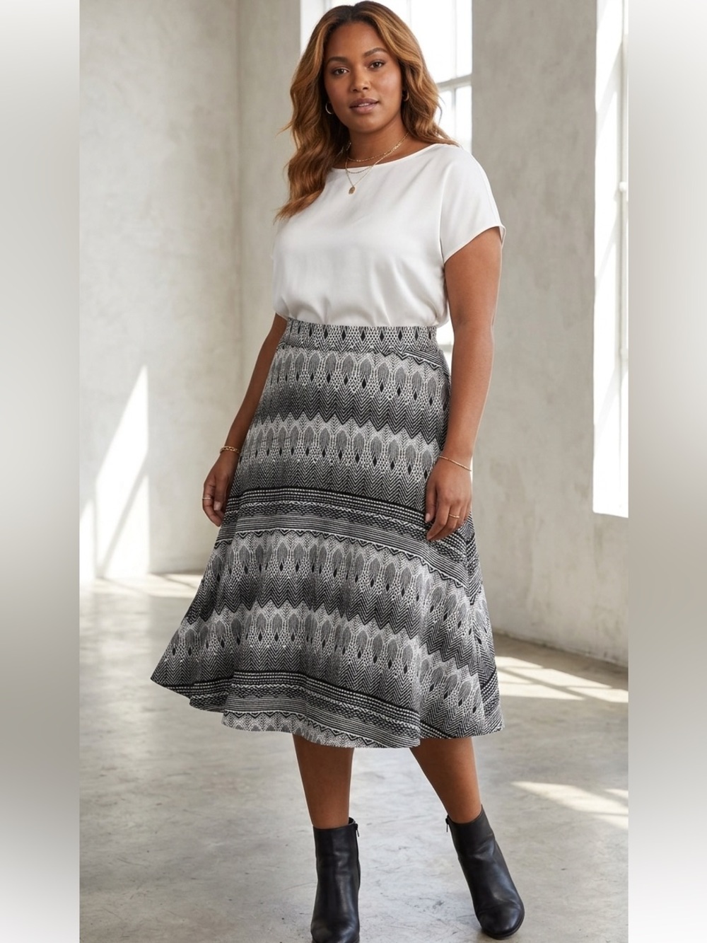 Cato Monochrome Geometric Midi Skirt. Size 14/16W. EUC